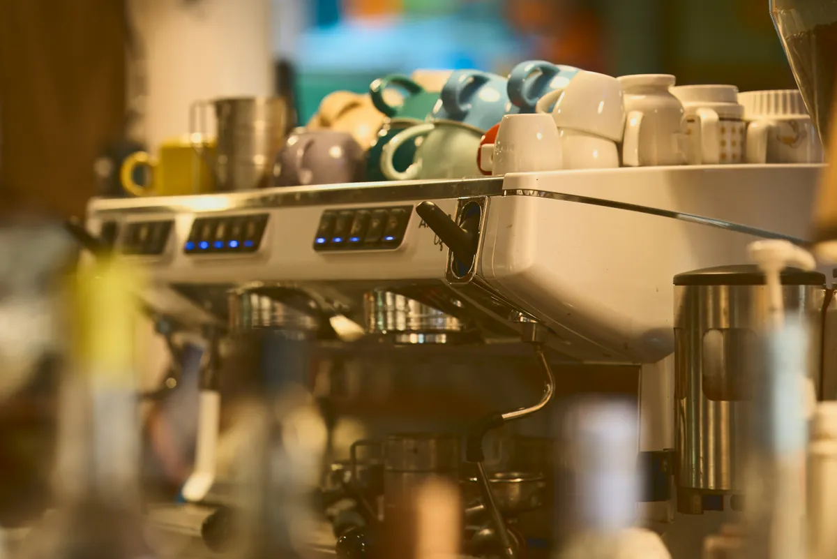 Brewspace vs Deputy: Café-First Flow vs Workforce Powerhouse